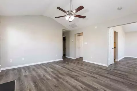 5687 Eagles Feather Ln, Riverdale, GA 30274