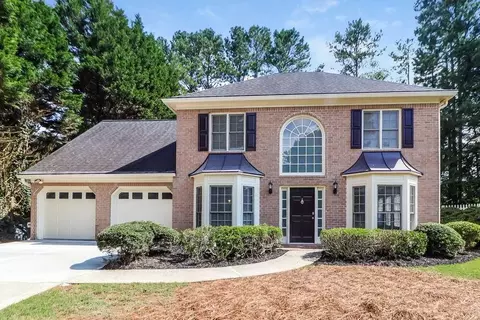4832 Helga Way NE, Woodstock, GA 30188