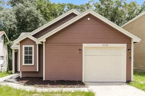1833 Iroquois Dr, Apopka, FL 32703