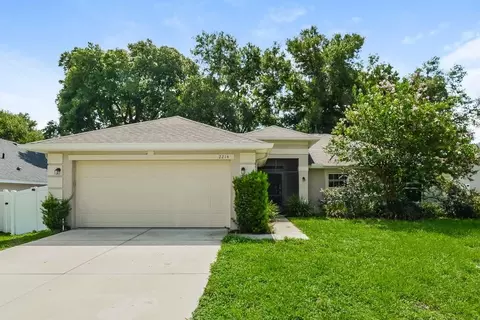 2214 Angel Fish Loop, Leesburg, FL 34748