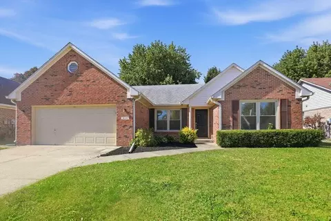 3124 Eastpointe Dr, Franklin, IN 46131