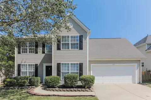 7223 Claiborne Woods Rd, Charlotte, NC 28216