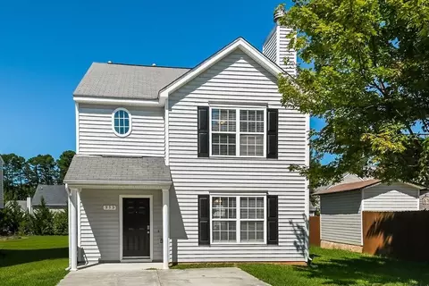 933 Roxy St, Raleigh, NC 27610