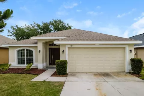 1004 Kellogg Dr, Tavares, FL 32778