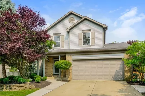 3298 Farmbrook Dr, Grove City, OH 43123