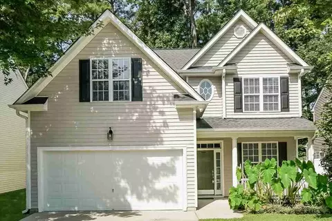 8137 Marshall Brae Dr, Raleigh, NC 27616