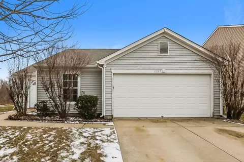 2329 Seven Peaks Dr, Cicero, IN 46034