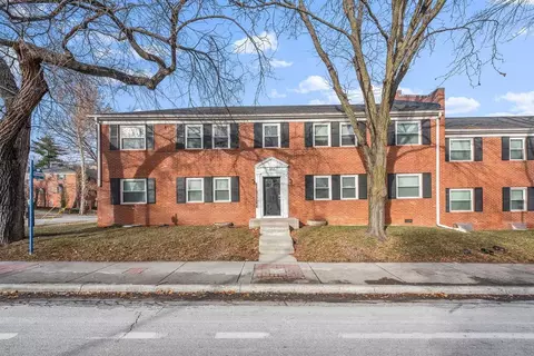 902 Emanuel Cleaver Ii Blvd, Kansas City, MO 64110