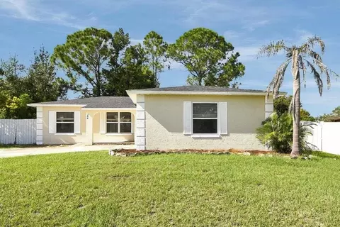 206 Loch Low Dr, Sanford, FL 32773