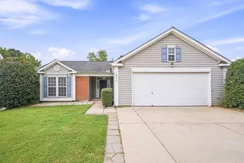 9912 Peppermint Ln, Charlotte, NC 28215