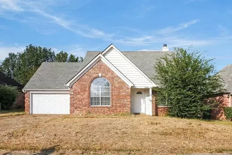 1029 Jessica Lauren Dr, Cordova, TN 38018