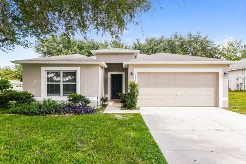 1117 Windy Bluff Dr, Minneola, FL 34715