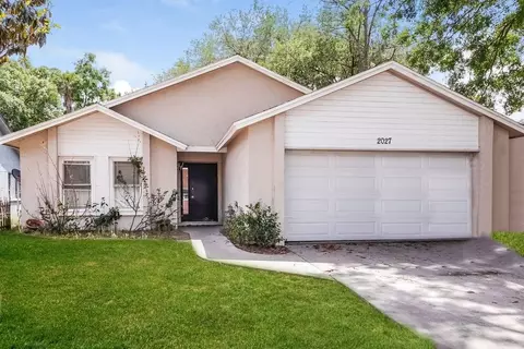 2027 Helm Ln, Valrico, FL 33594