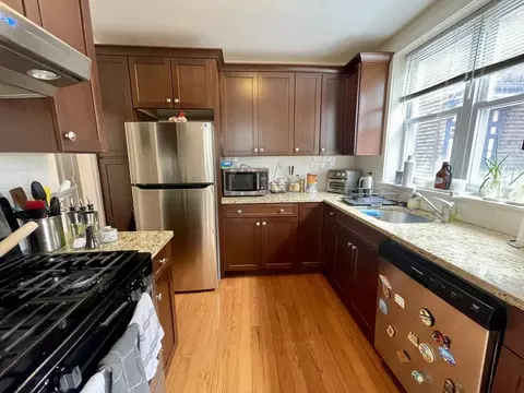 1527 Beacon St #3, Brookline, MA 02446