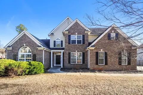 501 Summer Brooke Ln, Fairburn, GA 30213