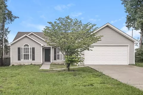 416 Lake Forest Dr, La Vergne, TN 37086