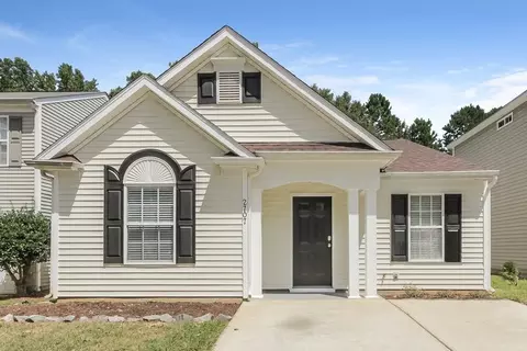 2707 Oasis Ln, Charlotte, NC 28214