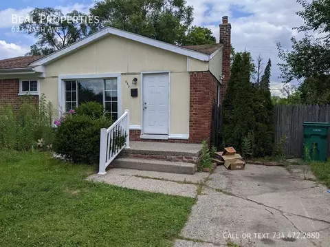 633 Nash Ave, Ypsilanti, MI 48198