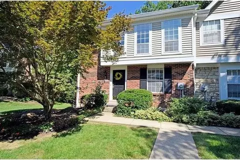 10806 Lakehurst Ct, Cincinnati, OH 45242