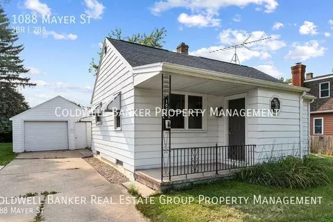 1088 Mayer St, Menasha, WI 54952