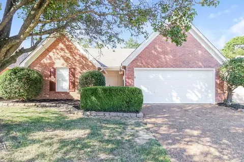 9598 Daly Dr, Lakeland, TN 38002