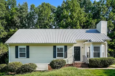1109 Ujamaa Dr, Raleigh, NC 27610