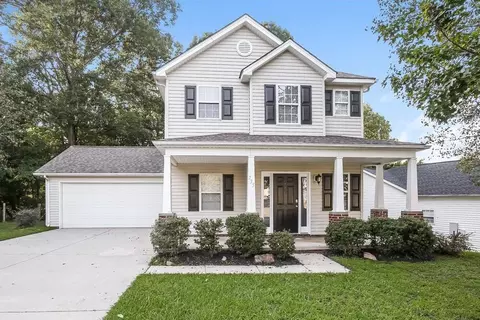 735 Continental Dr, Concord, NC 28025