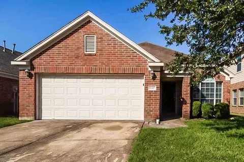 18407 Knob Hill Lake Ln, Humble, TX 77346