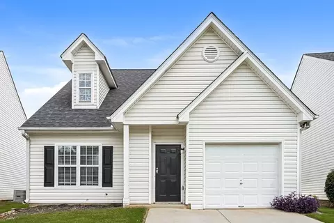 444 Village Bluff Dr, Lawrenceville, GA 30046