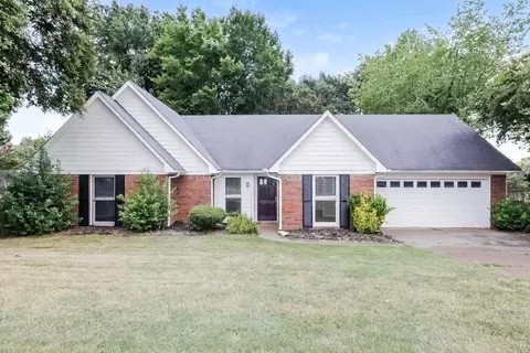 488 Mysen Dr, Cordova, TN 38018