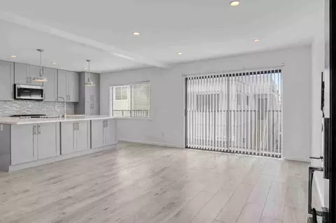 113 Monterey Blvd, Hermosa Beach, CA 90254