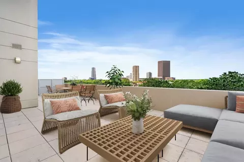 5250 Brownway St, Houston, TX 77056 photo 9