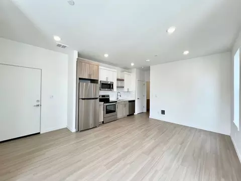 7110 N Greenwich Ave, Portland, OR 97217