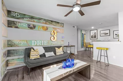 2317 S Pleasant Valley Rd, Austin, TX 78741 photo 5