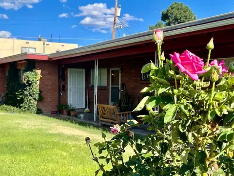 1428 Vassar Dr NE, Albuquerque, NM 87106