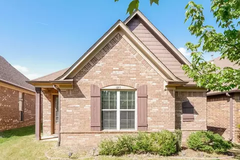 6893 Raleigh Lagrange Rd, Cordova, TN 38018