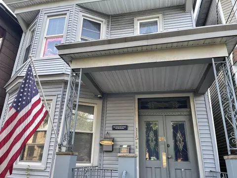 115 Hauxhurst Ave #1, Weehawken, NJ 07086