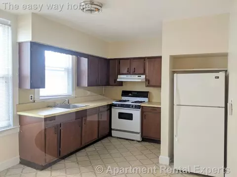 1102 Broadway #1, Somerville, MA 02144