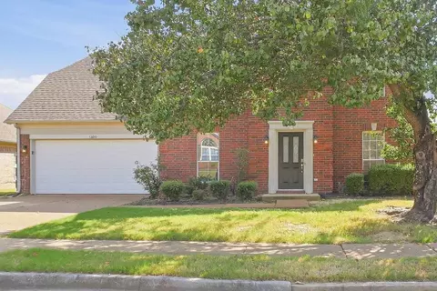 4800 Ridge Walk Ln, Memphis, TN 38125