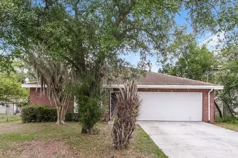 9811 N Connechusett Rd, Tampa, FL 33617