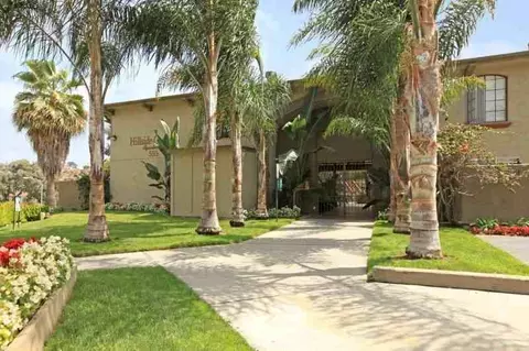 555 Greenbrier Dr, Oceanside, CA 92054