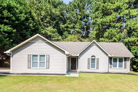 35 Riverside Ct, Hampton, GA 30228