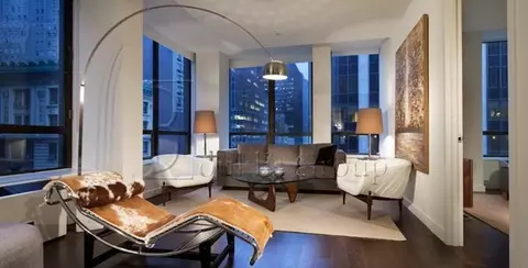 95 Wall St #1113, New York, NY 10005