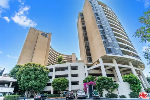 4267 Marina City Dr #204, Marina Del Rey, CA 90292