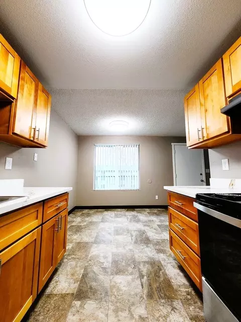 531 S 38th Ave, West Richland, WA 99353