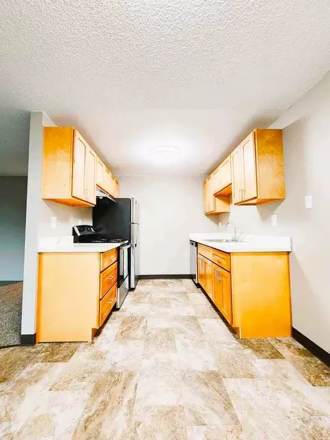 531 S 38th Ave, West Richland, WA 99353