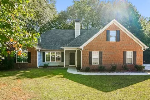 195 Pecan Ridge Dr, Fayetteville, GA 30215