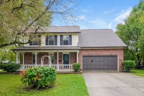 40 Crestview Dr, Greenwood, IN 46143