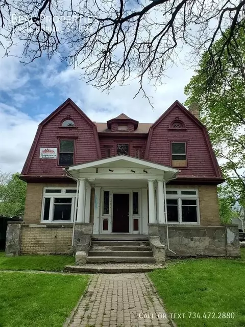 128 N Normal St #RM 2, Ypsilanti, MI 48197