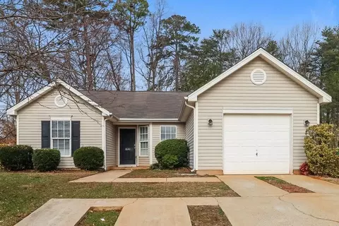 1641 Galesburg St, Charlotte, NC 28216